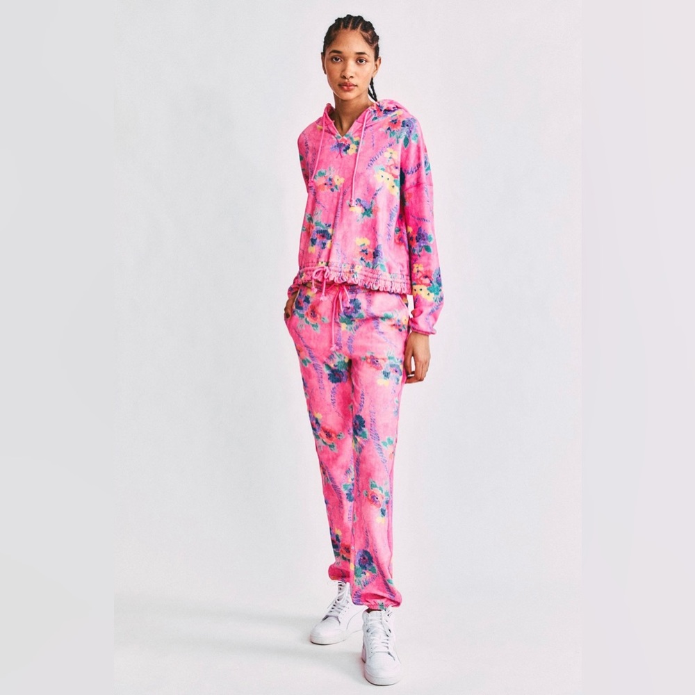 Loveshackfancy x Beach Riot Hints Of Hibiscus Jogger / Sweatpants